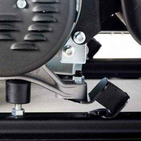 Бензиновый генератор с электростартером и коннектором автоматики FUBAG BS 7500 A ES в Пскове фото