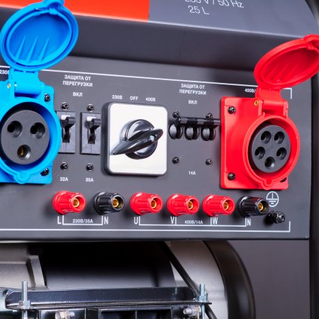 Бензиновый генератор FUBAG BS 8500 XD ES DUPLEX для одно и трехфазного режимов работы в Пскове фото