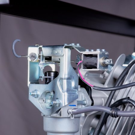 Бензиновый генератор FUBAG BS 8000 DA ES (трехфазный) с электростартером и коннектором автоматики в Пскове фото